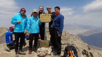 صعود تیم کوهنوردی پژوهشکده حفاظت خاک و آبخیزداری به قله شاه البرز