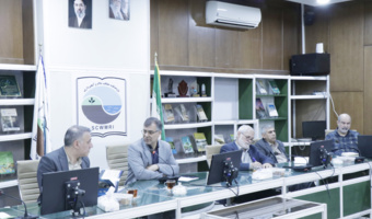 بازدید بهزاد رایگانی، دبیر ستاد ملی سیاست‌گذاری و هماهنگی مدیریت پدیده گرد و غبار سازمان حفاظت محیط زیست از پژوهشکده حفاظت خاک و آبخیزداری