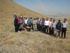 برگزاری کارگاه آموزشی صحرایی ژئوالکتریک محقق ژئوفیزیک گروه پژوهشی مهندسی رودخانه و حفاظت سواحل